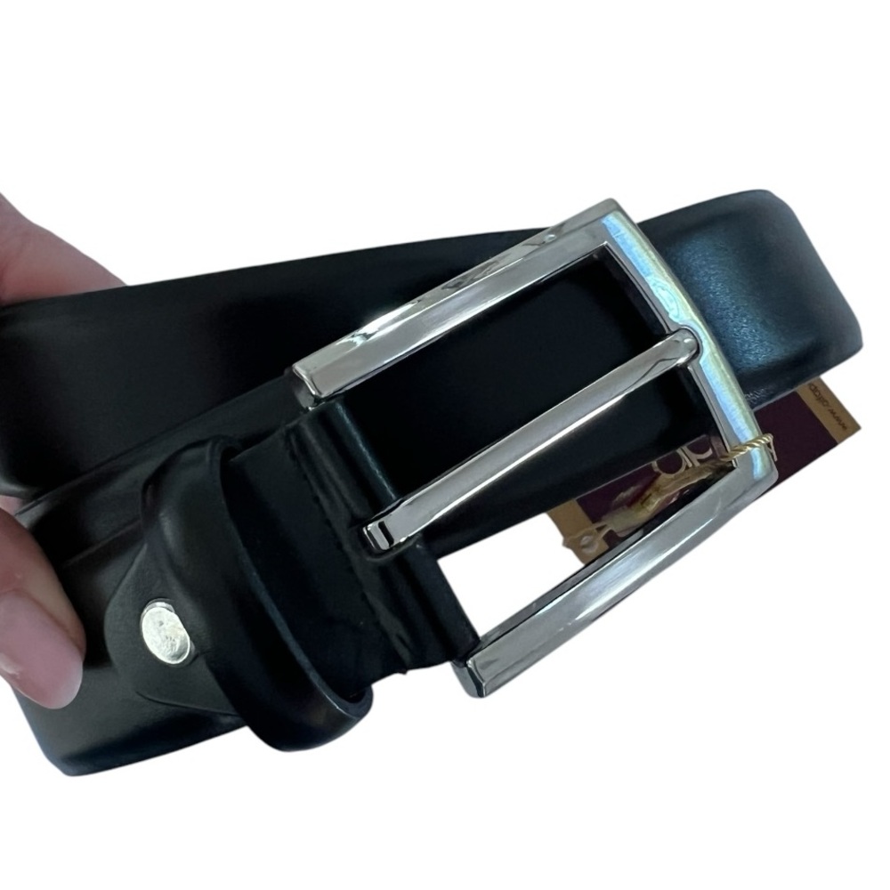 New dress belt black leather silver buckle silver buckle 34 waist adjustable